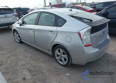 2010 Toyota Prius V z USA, uszkodzony, nr VIN JTDKN3DU6A5130829